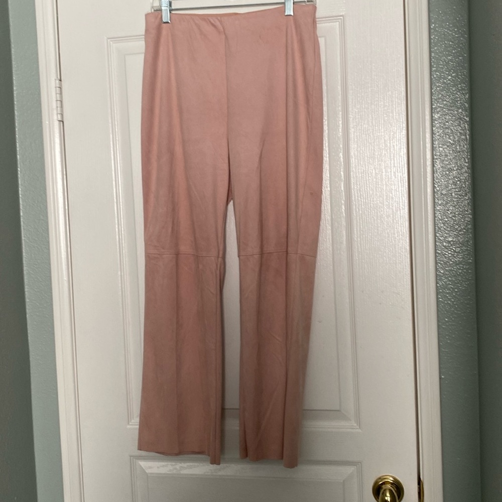 2 piece ultra suede set. Elastasize waist.